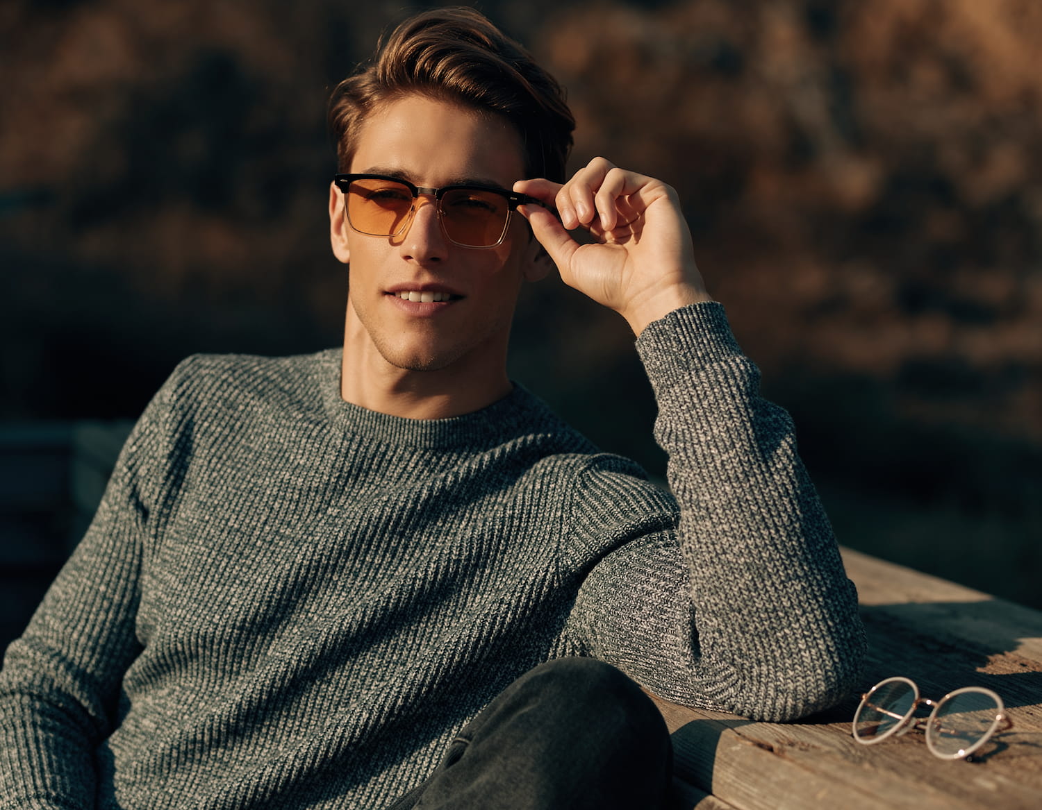 The Weekend Edit: Why Your Daily Frames Need a Saturday Sidekick