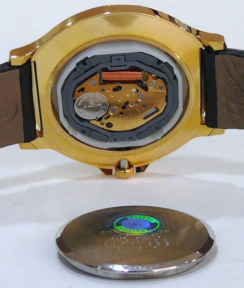 RARE VINTAGE CITIZEN Quartz WATCH AD6082-01PZ NEW OLD STOCK NOS - JAPAN MOVEMENT