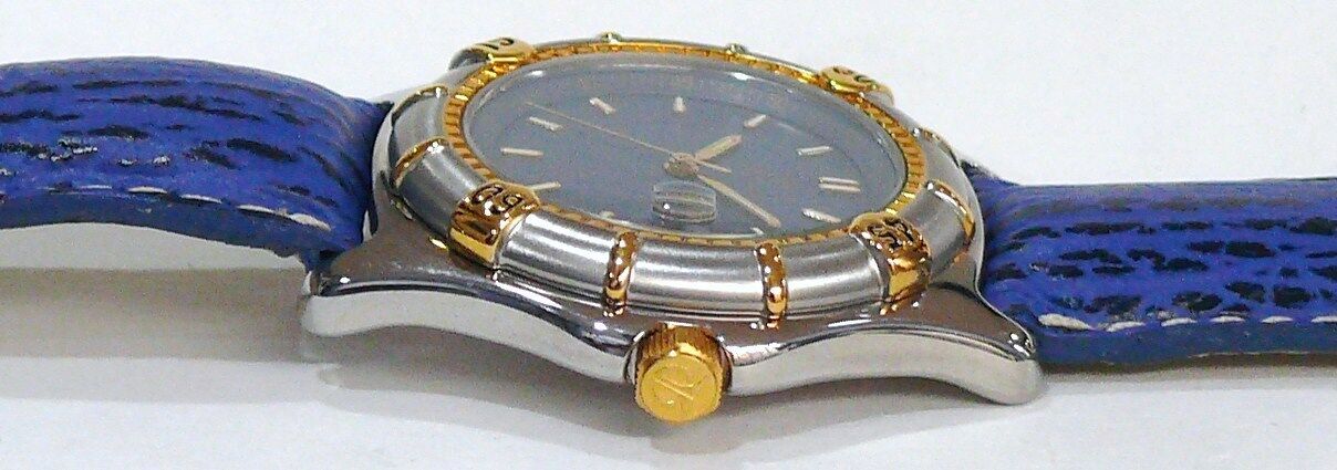 TITAN 514BL01 Vintage Quartz Watch Shark Skin - Brand New Old Stock NOS -TRUSTED